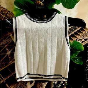 Willow & Wind beautiful skirt with matching top.